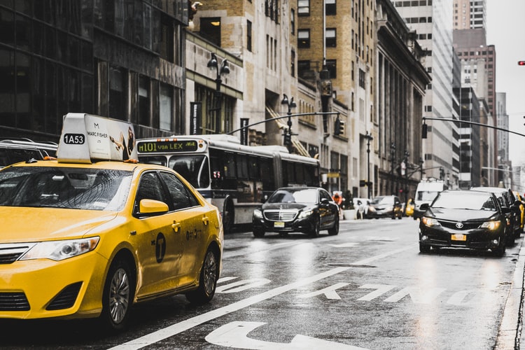 A Few Tips For A Hassle-Free Taxi Service For Businesses.